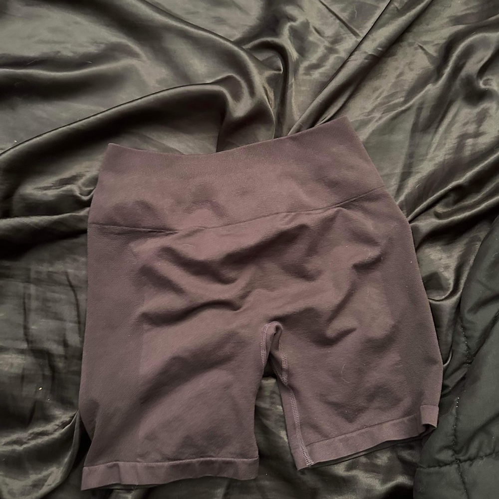 Aurola shorts/spandex